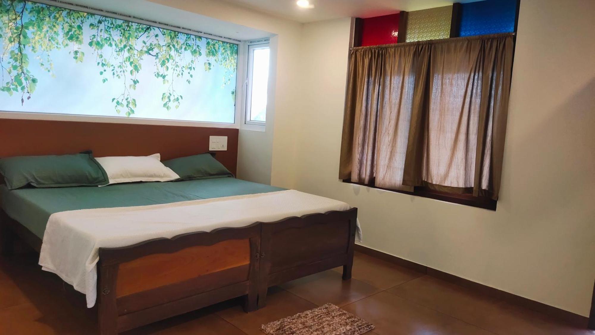 Ambadi'S Villa -Lake View Resort Pallipuram Exterior photo