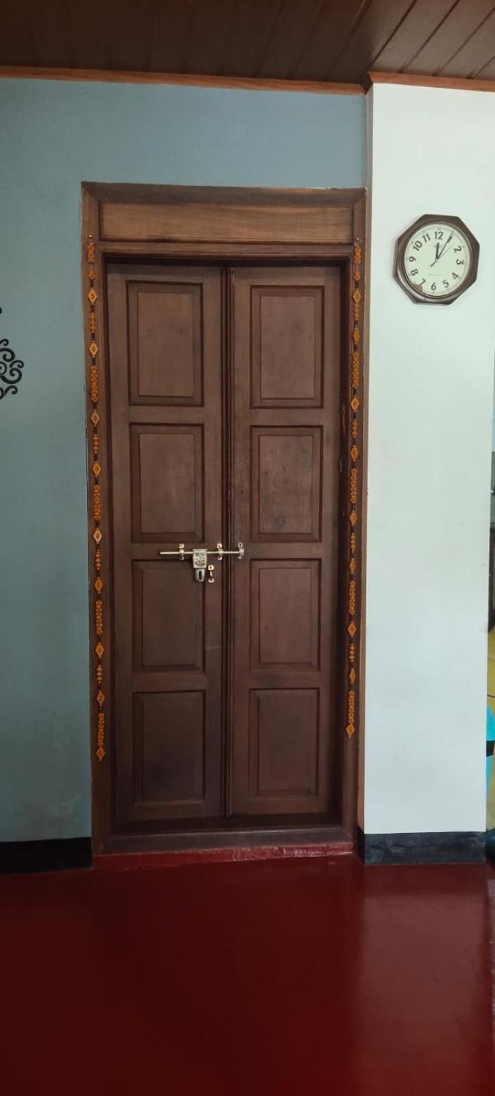 Ambadi'S Villa -Lake View Resort Pallipuram Exterior photo